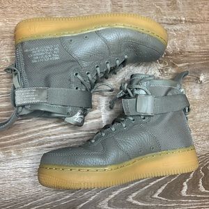 Air Force 1 Mid Rise